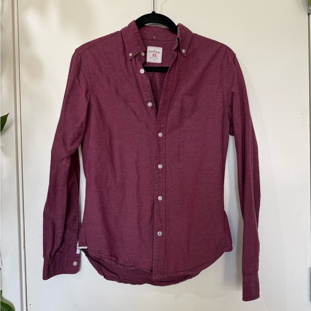GAP Men's Maroon Casual Button-Down Shirt